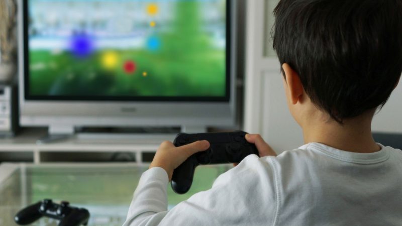 3 Tips to Safely Make Money Selling Video Game Items Online