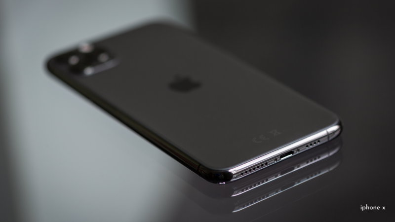 What makes finding an iPhone X screen replacement complicated?